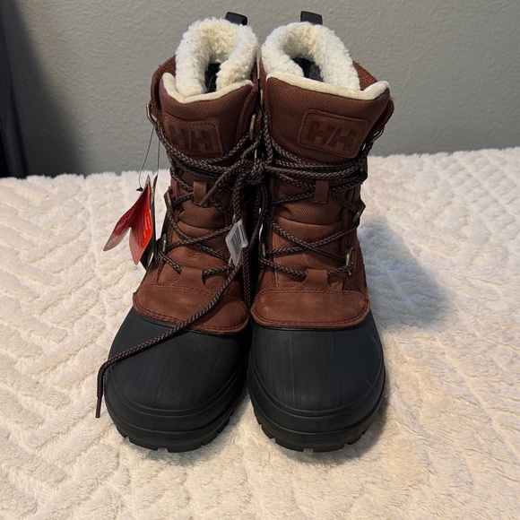 Helly Hansen Brown and Black Men’s Snow Boots - Picture 2 of 3